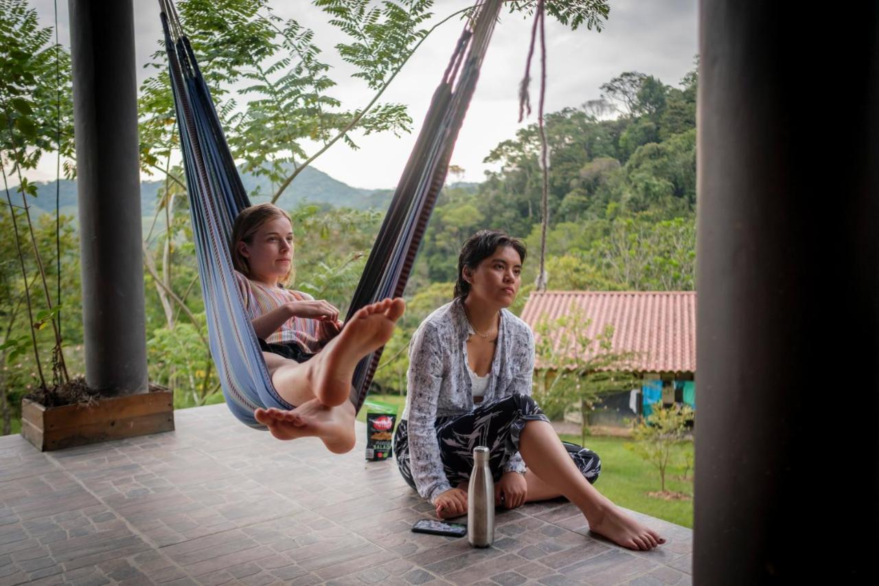 La Perla Negra - Black Pearl Eco Hostel سان رافائيل المظهر الخارجي الصورة