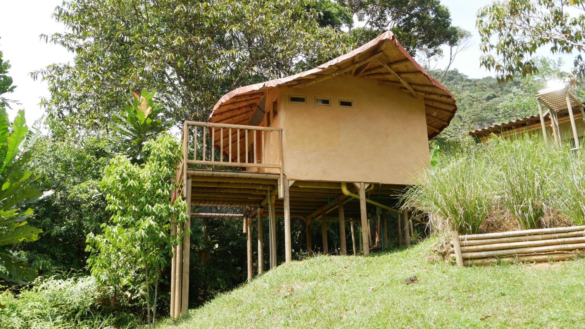 La Perla Negra - Black Pearl Eco Hostel سان رافائيل المظهر الخارجي الصورة